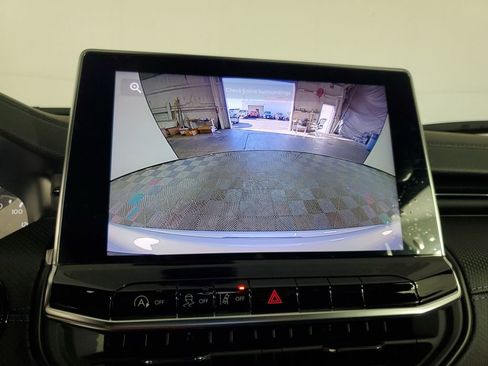 Used 2025 Jeep Compass Latitude w/ Altitude Special Edition image 22