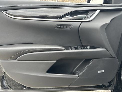 Used 2018 Cadillac XTS Vsport Platinum image 39