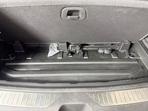 Used 2023 Chevrolet Tahoe Premier RWD image 40