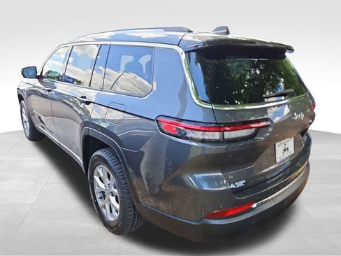 Used 2022 Jeep Grand Cherokee L Limited RWD image 4