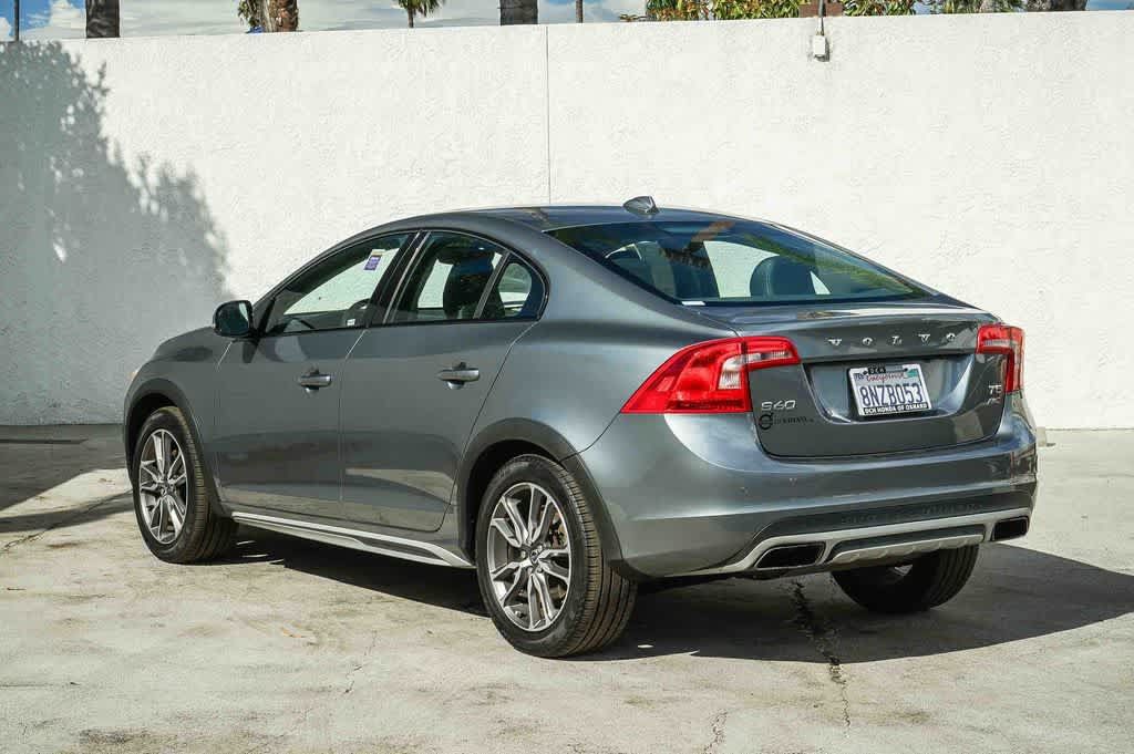 Used 2016 Volvo S60 T5 Cross Country Platinum AWD/4WD image 4