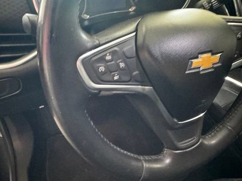 Used 2017 Chevrolet Malibu LT FWD image 14
