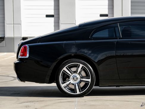 Used 2018 Rolls-Royce Wraith Starlight Headliner Front Mass image 22