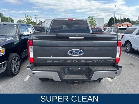 Used 2017 Ford F250 XLT w/ XLT Premium Package image 13
