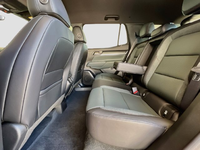 New 2027 GMC Terrain AT4 w/ Convenience Package III AWD/4WD image 17