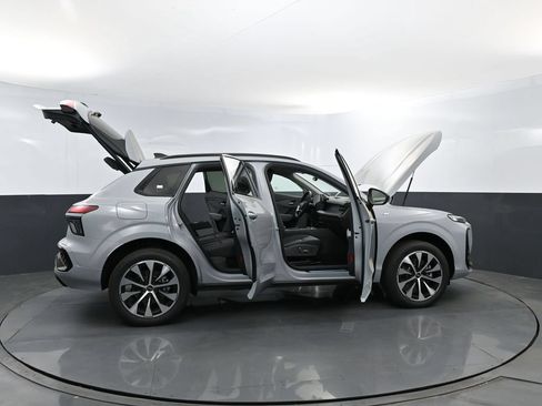 New 2026 Audi Q3 quattro 2.0T AWD/4WD image 31