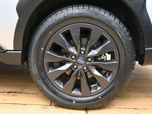Used 2025 Subaru Outback Onyx Edition AWD/4WD image 12