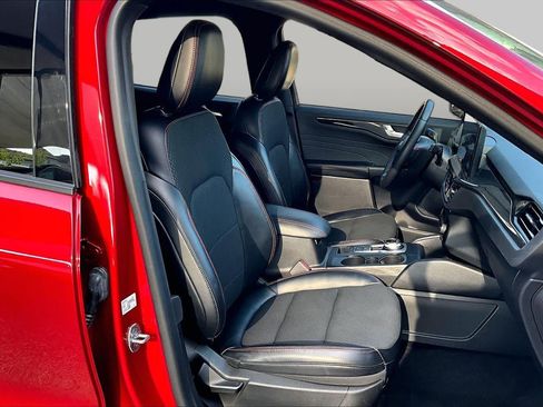 Used 2023 Ford Escape ST-Line w/ Tech Pack #1 FWD image 9