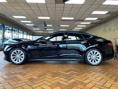 Used 2016 Tesla Model S 70D image 5