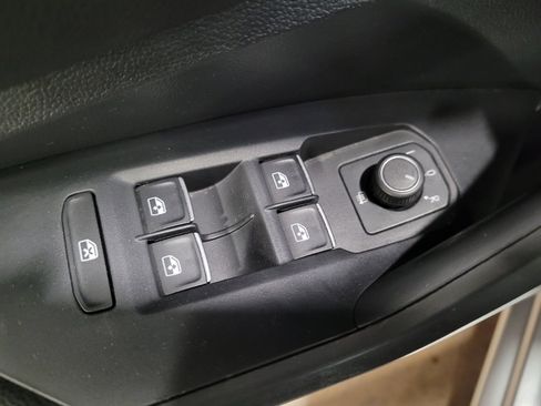 Used 2021 Volkswagen Jetta SE FWD image 27