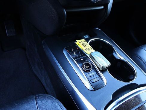 Used 2020 Acura MDX FWD image 13