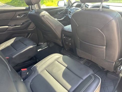 Used 2021 Chevrolet Traverse High Country AWD/4WD image 47