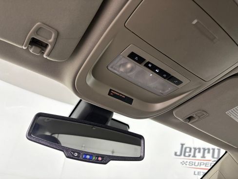 Used 2021 Chevrolet Colorado LT w/ Fleet Safety Package RWD image 19