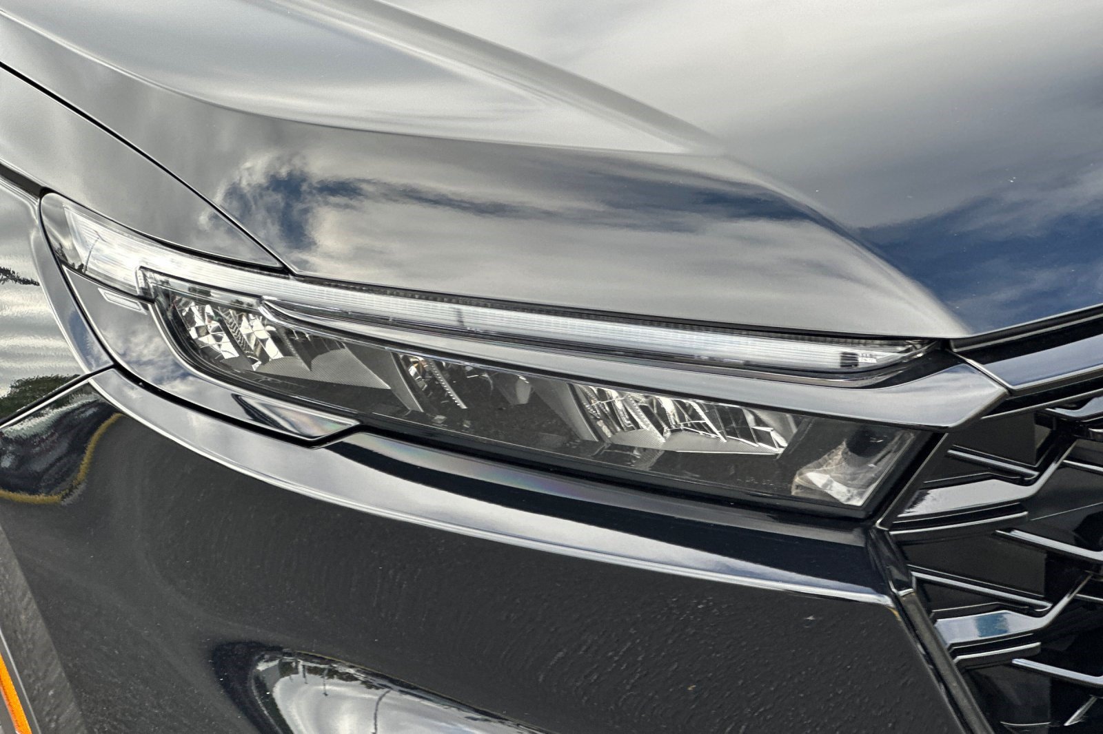Used 2025 Honda CR-V Sport-L image 12
