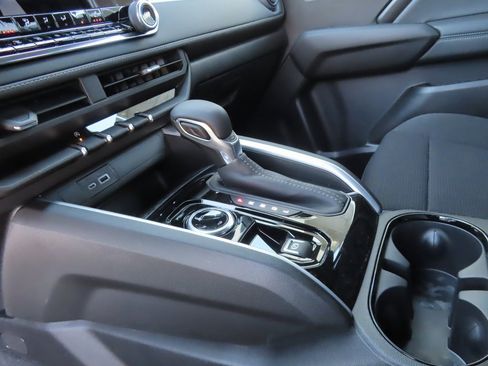 New 2026 Chevrolet Colorado LT image 6