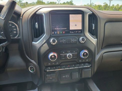 Used 2021 GMC Sierra 2500 Denali w/ Denali Ultimate Package AWD/4WD image 22