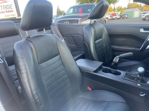 Used 2006 Ford Mustang GT image 16
