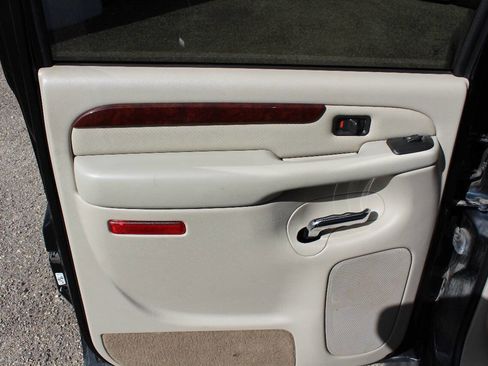 Used 2006 Cadillac Escalade ESV AWD image 20