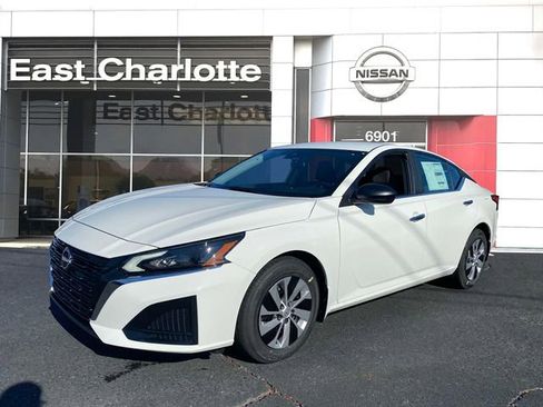 New 2025 Nissan Altima 2.5 S image 1