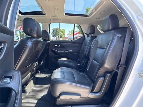 Used 2020 Chevrolet Traverse Premier w/ Redline Edition FWD image 18
