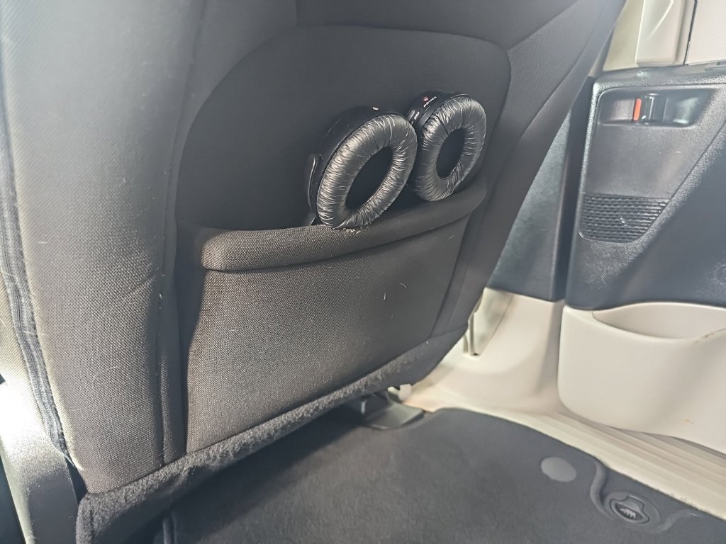Used 2021 Chrysler Pacifica Touring FWD image 25