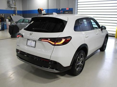 Certified 2025 Honda HR-V EX-L image 45