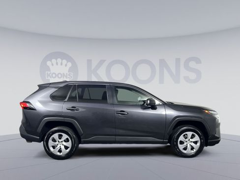 Used 2025 Toyota RAV4 LE AWD/4WD image 8