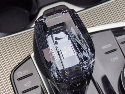 Used 2019 BMW X5 xDrive40i w/ M Sport Package image 25