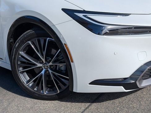 Used 2025 Toyota Prius Limited w/ Limited Premium Package image 10