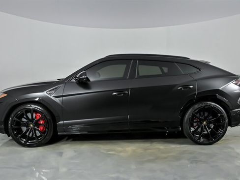 Used 2022 Lamborghini Urus AWD/4WD image 8