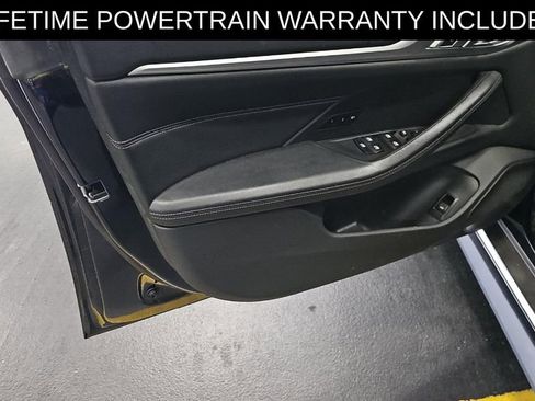 Used 2022 BMW i4 eDrive40 RWD image 8
