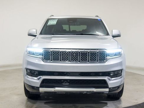 Used 2022 Jeep Grand Wagoneer Series II w/ Convenience Group III image 3