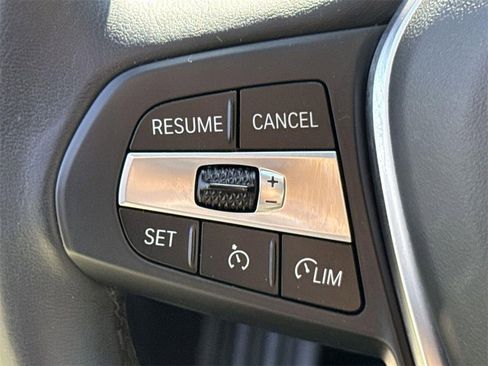 Used 2024 BMW 330e image 34