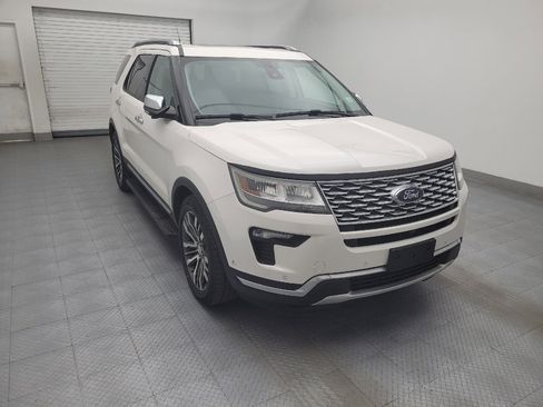 Used 2018 Ford Explorer Platinum image 13