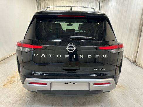 New 2025 Nissan Pathfinder SL image 5