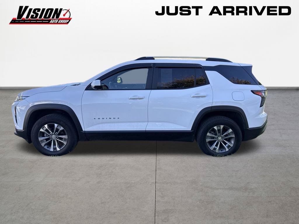 Used 2025 Chevrolet Equinox LT w/ Convenience Package II AWD/4WD image 2