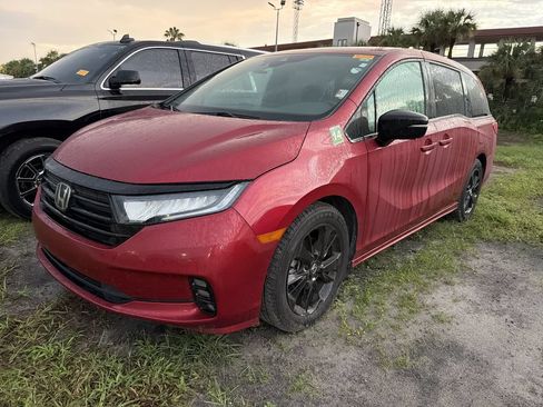Used 2023 Honda Odyssey Sport image 11