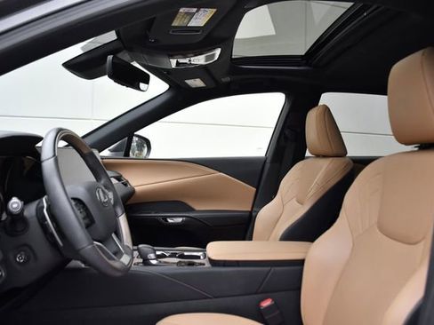 Used 2023 Lexus RX 350 w/ Luxury Package image 22