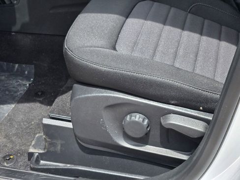 Used 2024 Ford Edge SE image 23