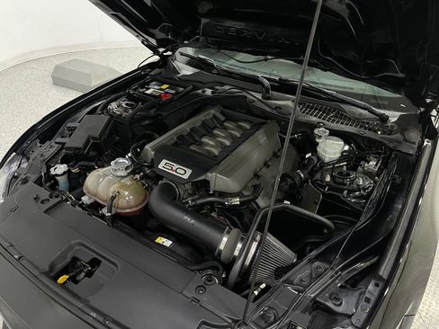 Used 2015 Ford Mustang GT image 26