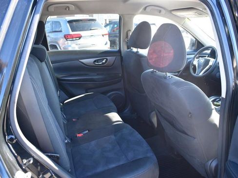 Used 2015 Nissan Rogue SV image 20