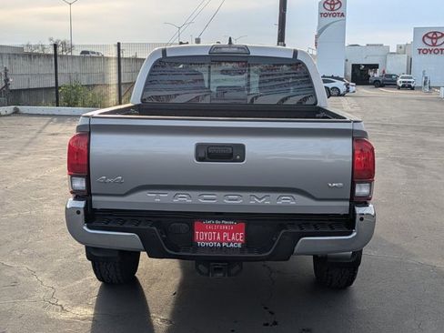 Used 2019 Toyota Tacoma SR5 image 9