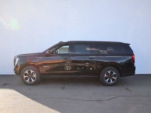 New 2026 GMC Yukon XL AT4 w/ AT4 Premium Plus Package image 4