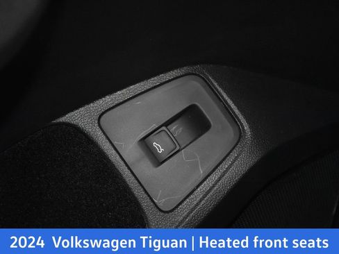 Used 2024 Volkswagen Tiguan SE R-Line image 23