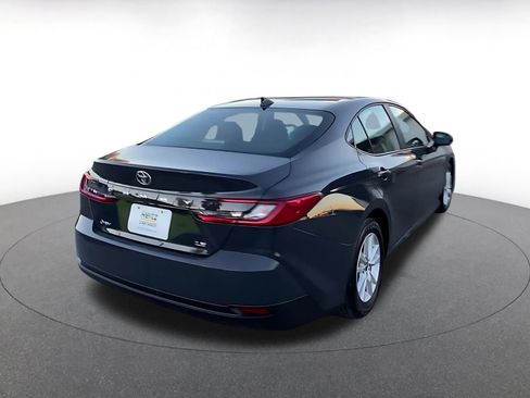 Used 2025 Toyota Camry LE image 14