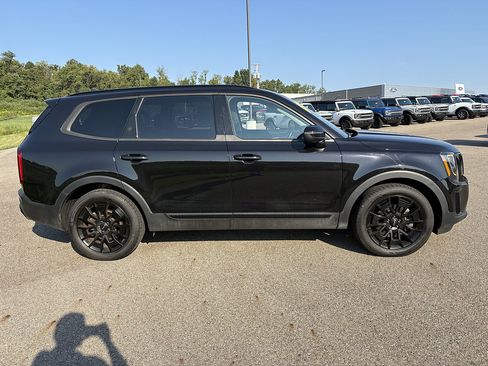 Used 2022 Kia Telluride EX w/ EX Premium Package AWD/4WD image 6