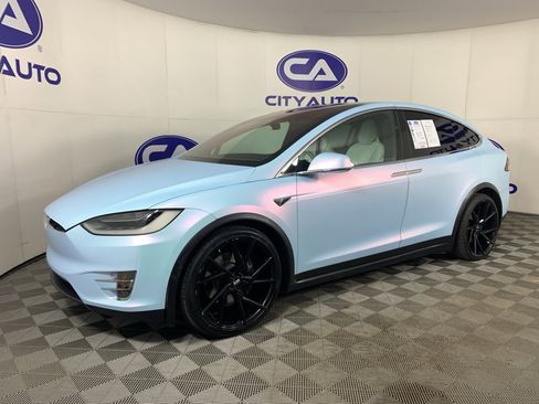 Used 2017 Tesla Model X 75D image 7