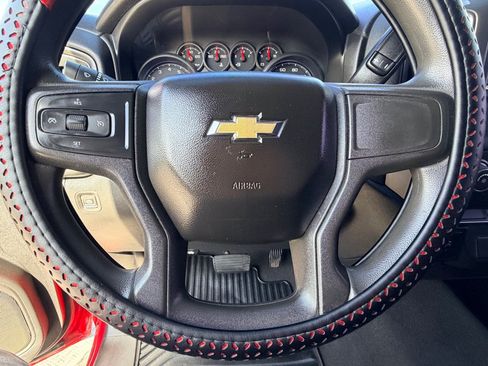 Used 2019 Chevrolet Silverado 1500 Custom w/ Custom Value Package RWD image 17