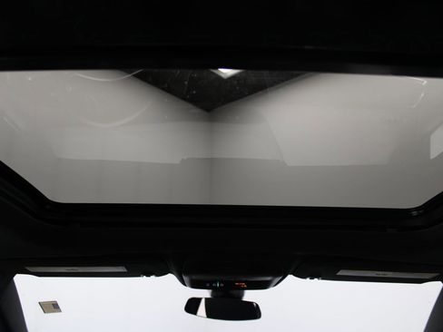 Certified 2022 Cadillac XT5 Premium Luxury image 17