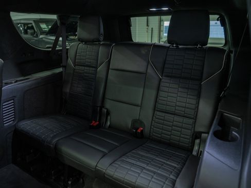 Used 2025 Cadillac Escalade ESV Sport Platinum image 25